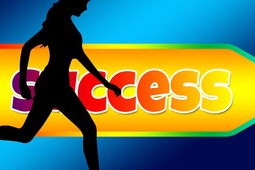 职业联赛鼓励俱乐部多场景赛事内容开发，参加职业联赛