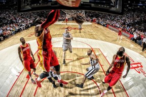 五大联赛是否推广跑动换位节奏应对人盯人防守，五大联赛转会窗